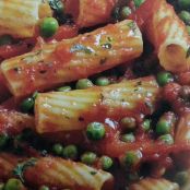 Maccheroni prosciutto e piselli