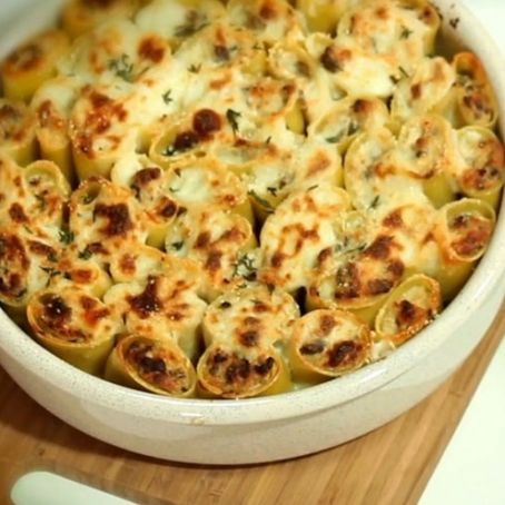 Paccheri ripieni di ricotta e bietola