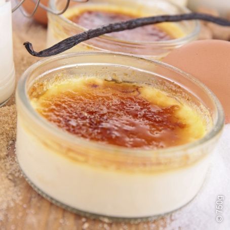 Crème brûlée alla vaniglia, scoprite la ricetta del dessert francese più amato al mondo !