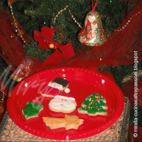 Biscotti di Natale decorati da regalare