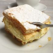 Torta di pasta sfoglia alla crema