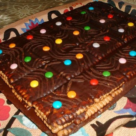 DOLCE DI CIOCCOLATTO E GALLETTE