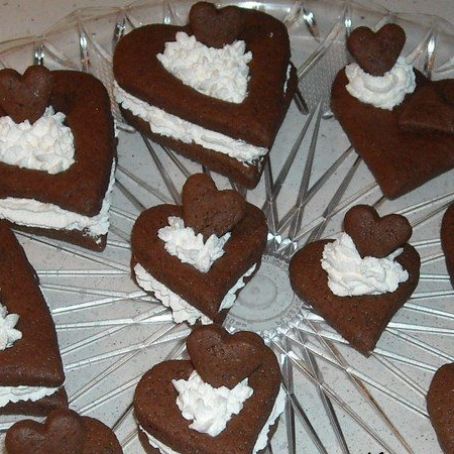 CUORI AL CACAO FARCITI CON PANNA