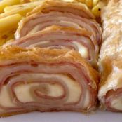 Rotolo di sfoglia con prosciutto e formaggio