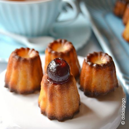 Cannelés Bordelais