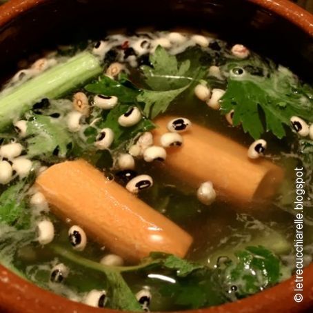 Zuppa di legumi e cereali