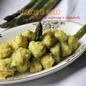 Gnocchi di miglio con pesto di asparagi e mandorle