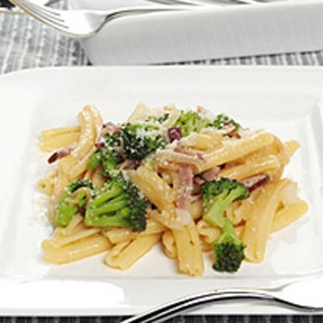CASARECCE CON BROCCOLI E SPECK