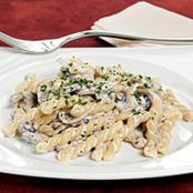 GEMELLI CON FUNGHI E SPECK CROCCANTE