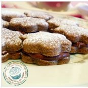 Biscotti al caffè con ripieno di nutella