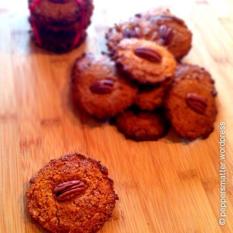 Biscotti vegan alle bacche di goji e noci pecan