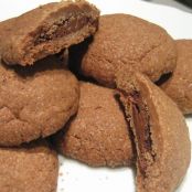 BISCOTTI RIPIENI AL CIOCCOLATO