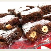 BROWNIES al cioccolato, nocciole e mandorle