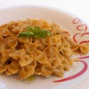 Farfalle con crema di tonno