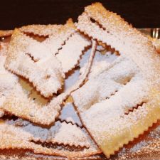 Chiacchiere di Carnevale passo a passo