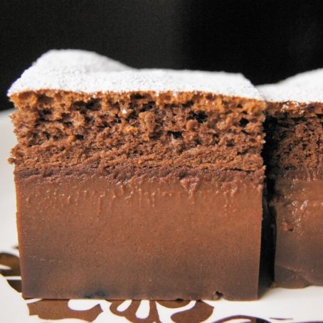 CHOCOLATE MAGIC CAKE