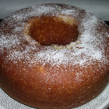 CIAMBELLA CON NOCCIOLE