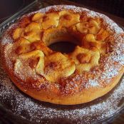 Ciambellone  con mele e noci sofficissimo