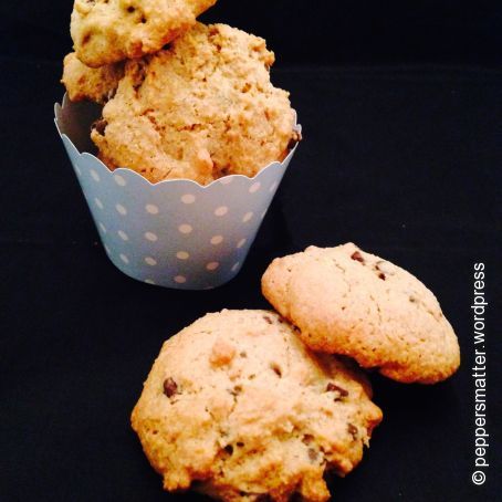 Cookie vegan con farina di avena e nocciole