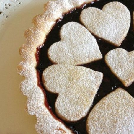 CROSTATA MORBIDA CON CONFETTURA DI FRAGOLE