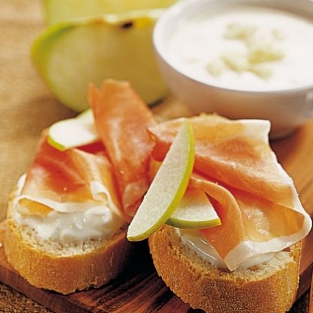 CROSTINI SAPORITI ALLA BIRRA