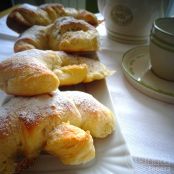 Cornetti sfogliati con pasta madre