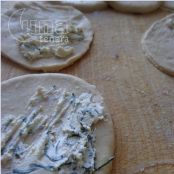 Pane millefoglie all'erba cipollina e formaggio - Tappa 3
