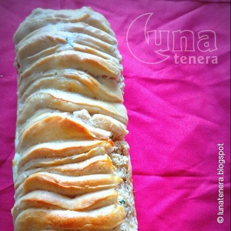 Pane millefoglie all'erba cipollina e formaggio