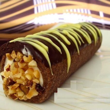 CANNOLO CON FROLLA AL CACAO E CREMA AL MASCARPONE E RICOTTA