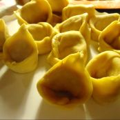 Tortelli ripieni con ricotta e prosciutto cotto - Tappa 1