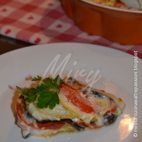 Ciambella di verdure di estive gratinate