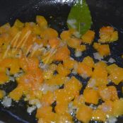 Duetto di riso venere e thai ripieni di polpa di melanzana e di zucca con pomodorino agro e radicchio ripassato - Tappa 3