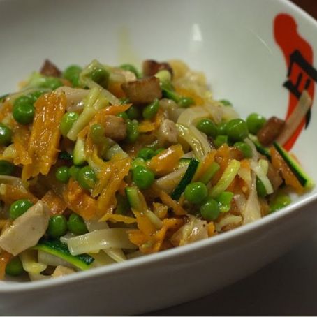 POLLO ORIENTALE ALLE VERDURE