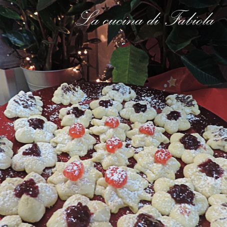 Biscotti di frolla montata