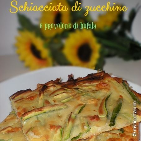Schiacciata con zucchine e provolone