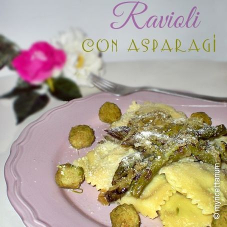 Ravioli ripieni di asparagi