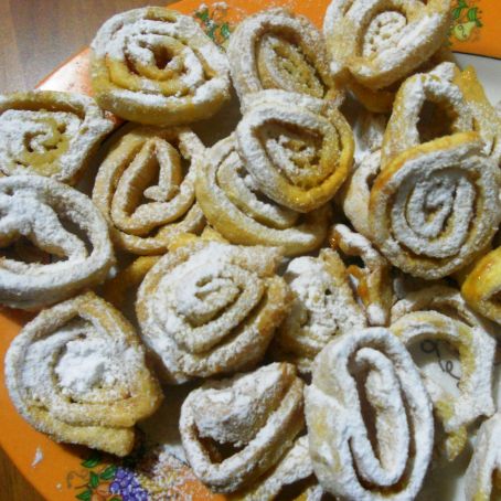 TAGLIATELLE DOLCI DI CARNEVALE