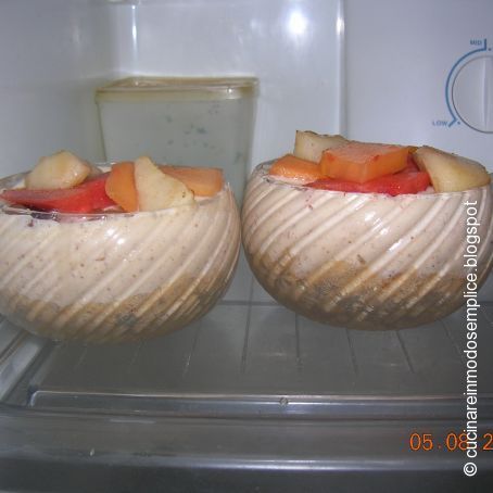 DESSERT DI GELATO CON CEESCAKE ... gelato e frutta..