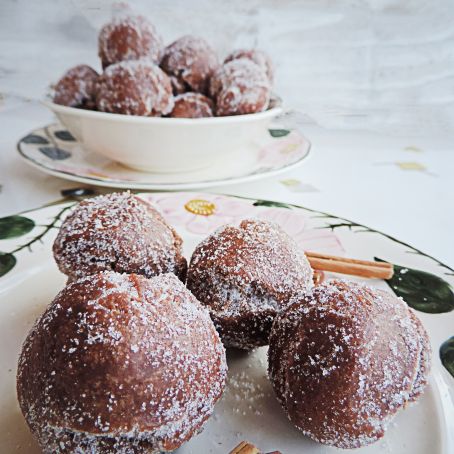 Castagnole al cacao con arancia e cannella (senza burro)