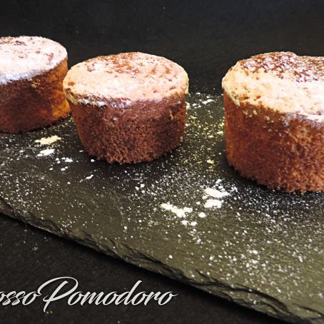 Tortini al latte condensato profumati al limone