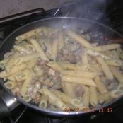 pennette   con gambi  di funghi in salsa di latte di soia