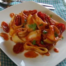 Calamari al pomodoro