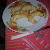 BRIOSCINE  SALATE con pasta brisee' FARCITE: