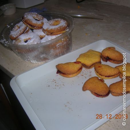 BISCOTTI E CIAMBELLINE  CASALINGHI DI MAIS