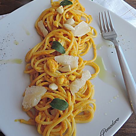 Spaghetti alla carbonara di zucca