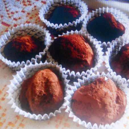 Tartufi al cioccolato fondente e rum