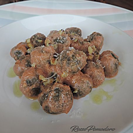 Chicche di patate, farina di castagne e cavolo nero con ricotta (gluten free)