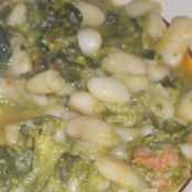 Fagioli con rape e salsicce