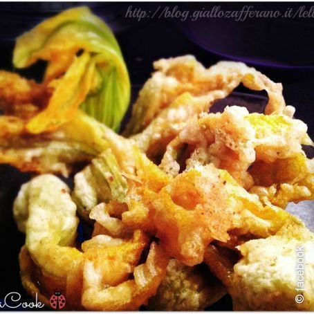 Fiori di zucca ripieni