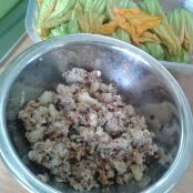 Fiori di zucca ripieni di cozze - Tappa 2